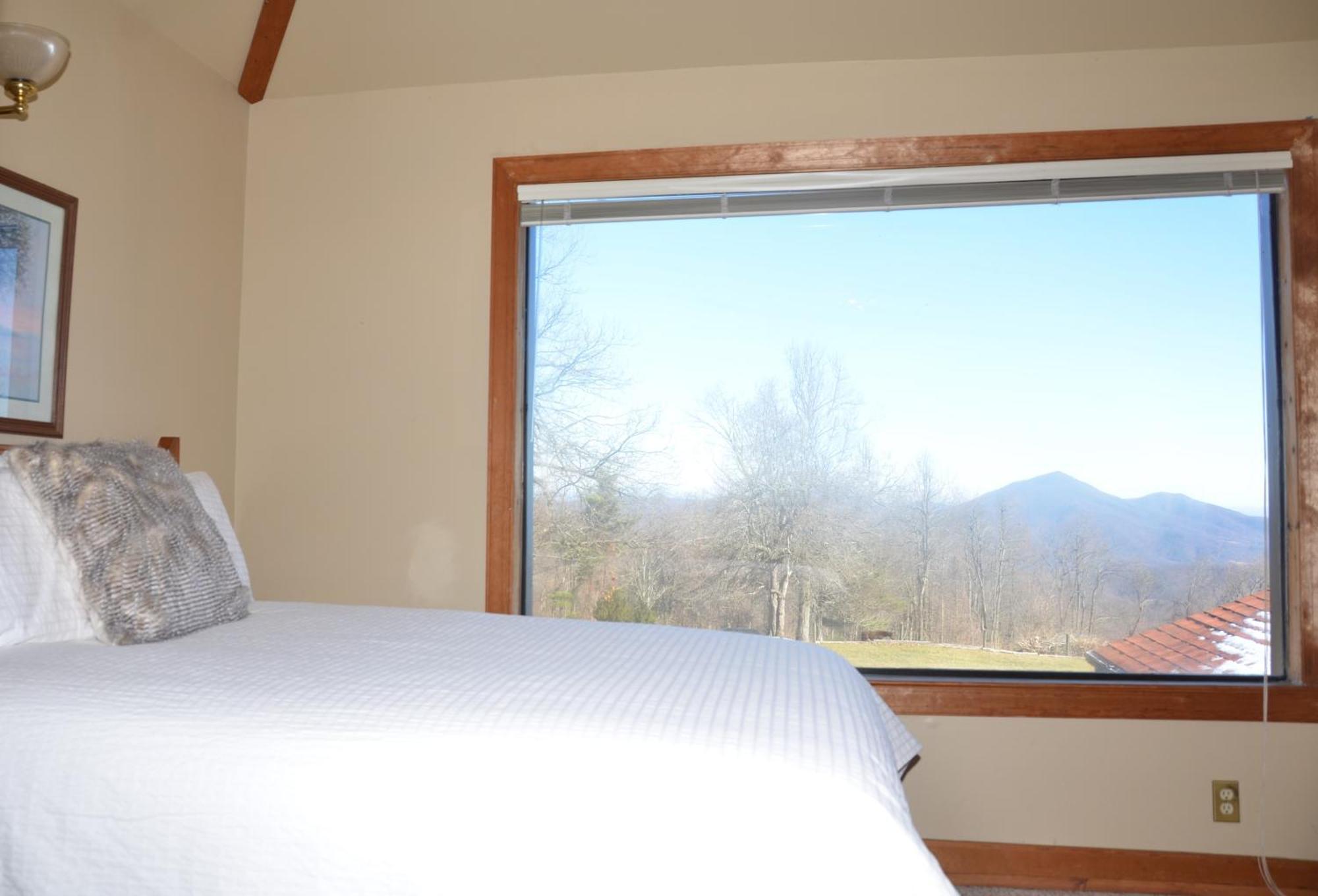 Bent Mountain Lodge Roanoke Exterior photo